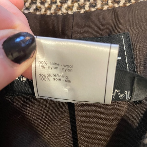 CHANEL Brown and Cream Wool Tweed Boucle Skirt Suit- French Size 40/ US 8 - Picture 16 of 16